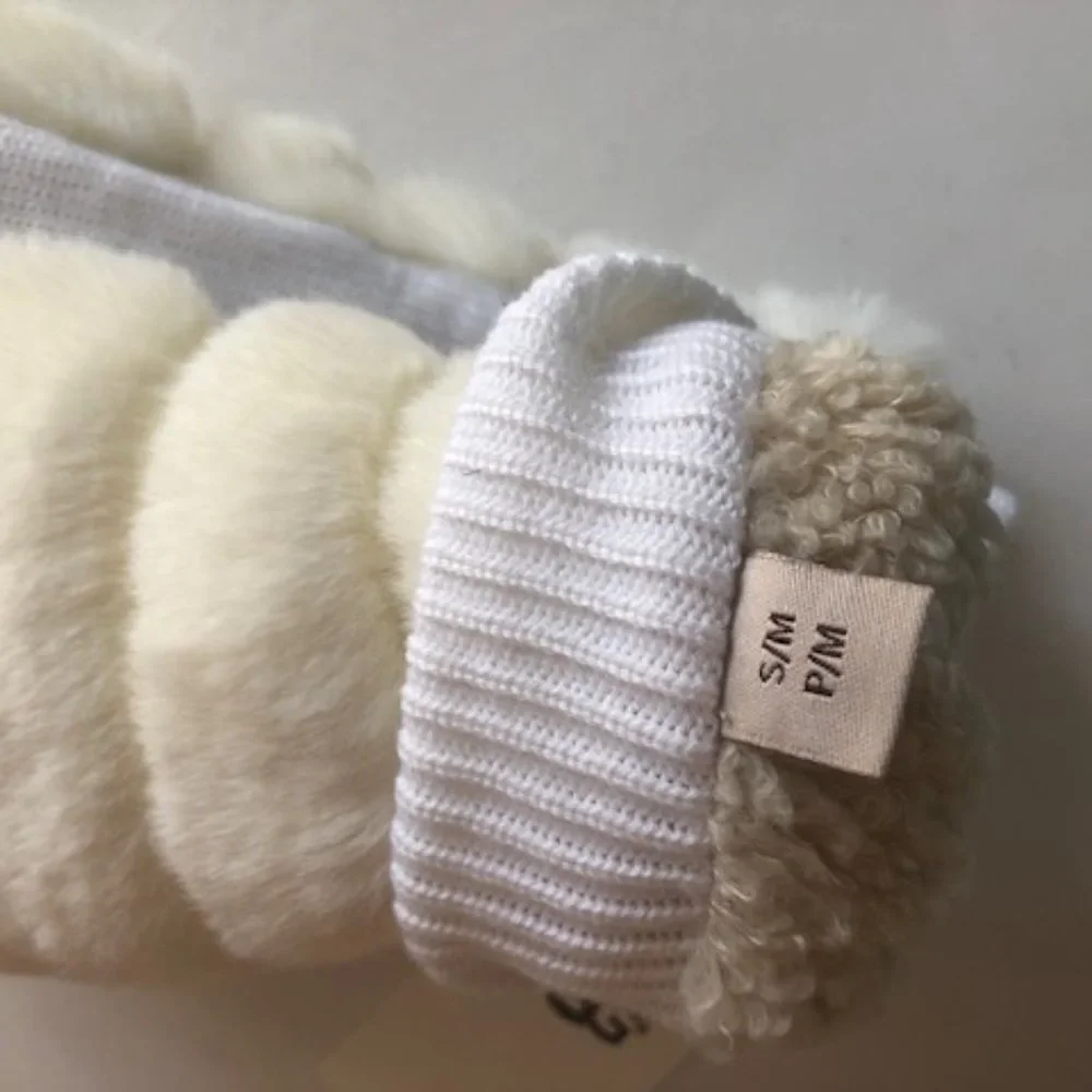UGG Faux Fur Mittens. NWT. Size: Small/Medium